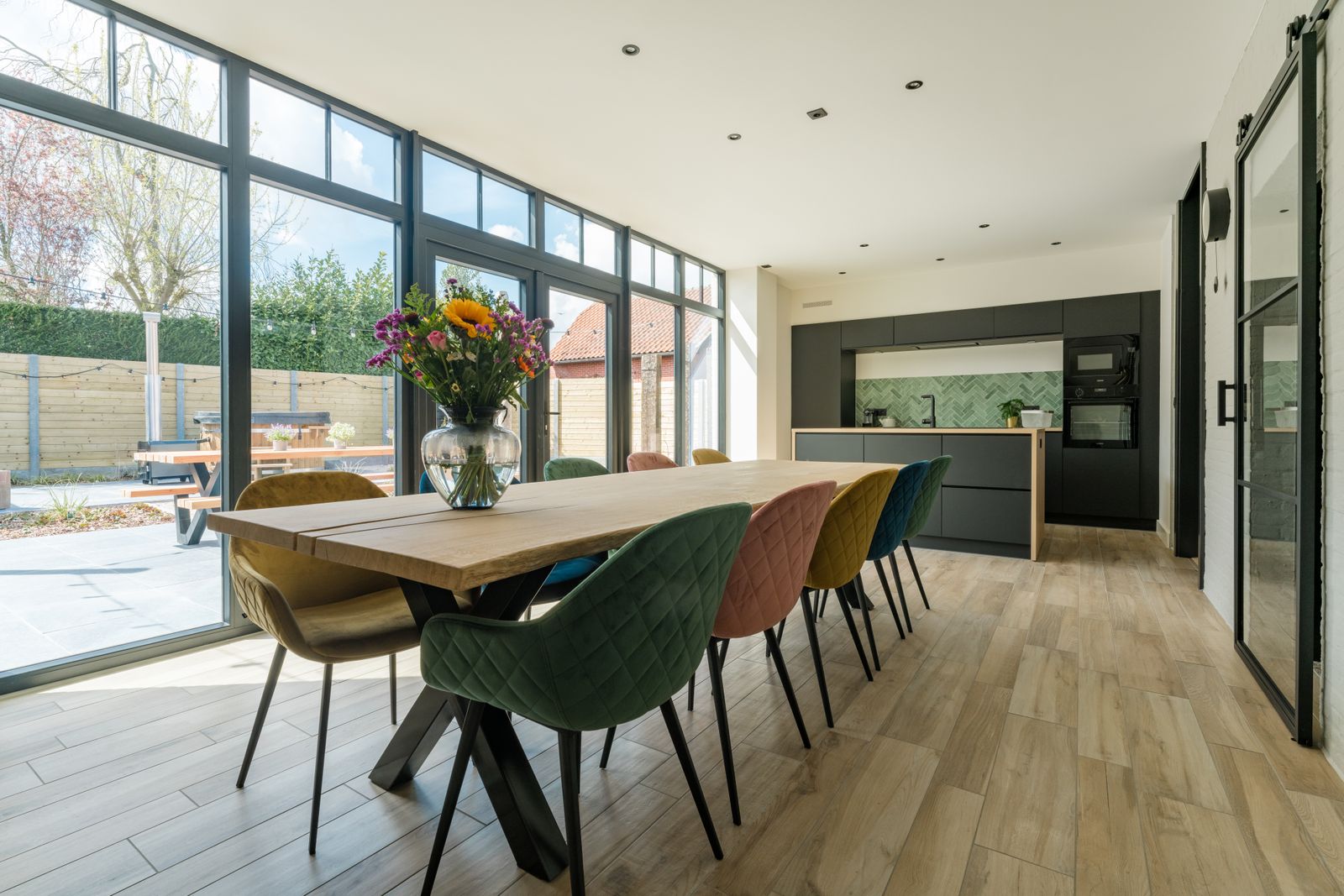 Woningen in een Nederlandse straat