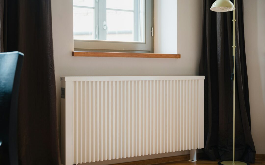 Radiatoren ontluchten en inregelen voordat de verwarming aangaat